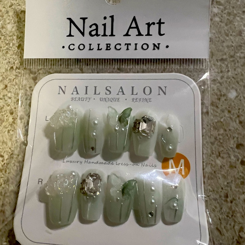 Green fairy press on nails